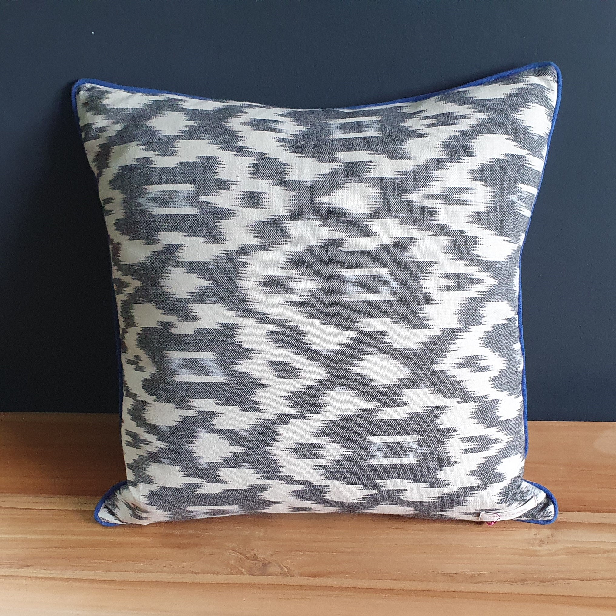 Staffa Square Cushion with Electric Blue piping