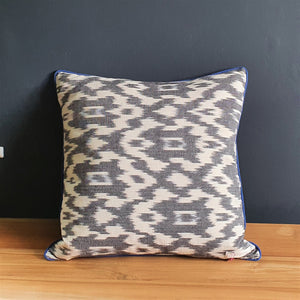 Staffa Square Cushion with Electric Blue piping